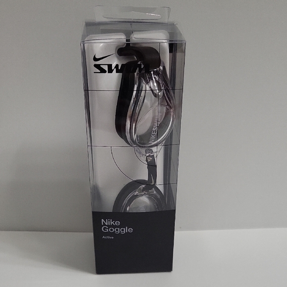 2 For $22 Nike Black Swim Goggles - Picture 1 of 5